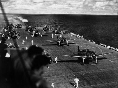 F6F-3 Hellcats of VF-8 on board the carrier USS Intrepid CV-11 – October 1943
