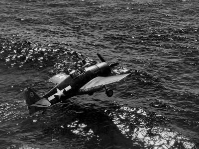 F6F Hellcat #8 of the VF-17, USS Hancock lands on water July 6, 1944 3