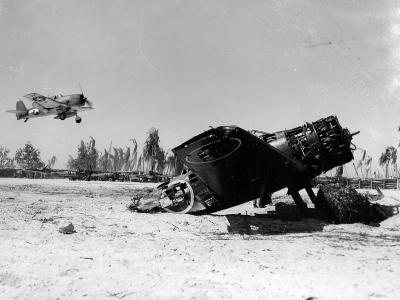 F6F Hellcat of VF-1 lands at Tarawa Atoll (Betio) on November 29, 1943