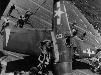 USS Yorktown CV-10 May 9 1945 crash of an F6F-5 Hellcat of VF-9