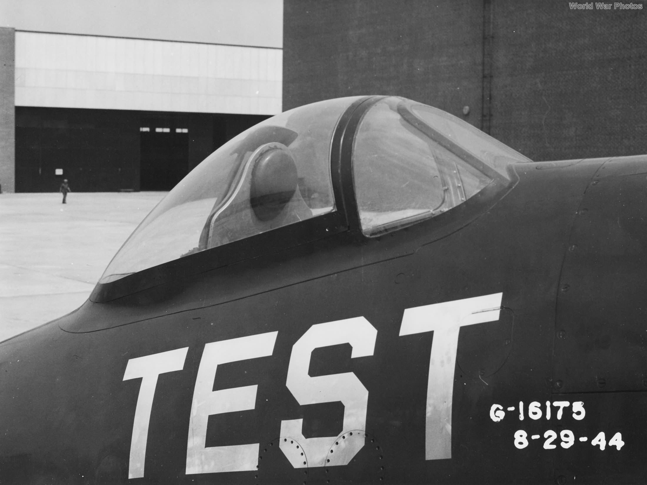 Grumman XF8F-1 29 August 1944