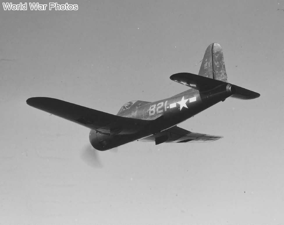 FR-1 code B21 of the VF-66 in flight 1945