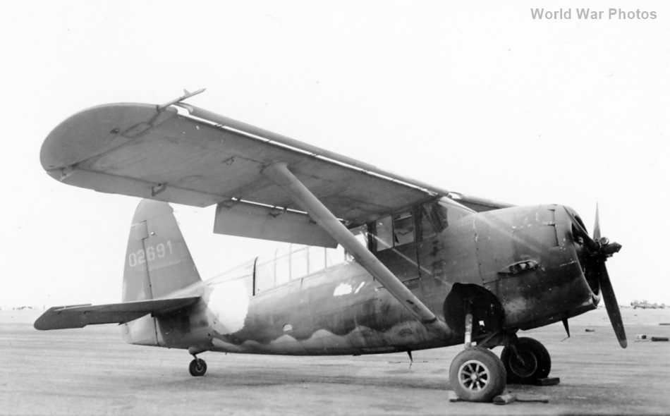 Curtiss O-52 40-2691
