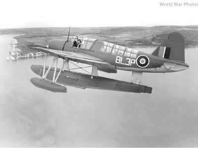 Kingfisher FN678 in flight