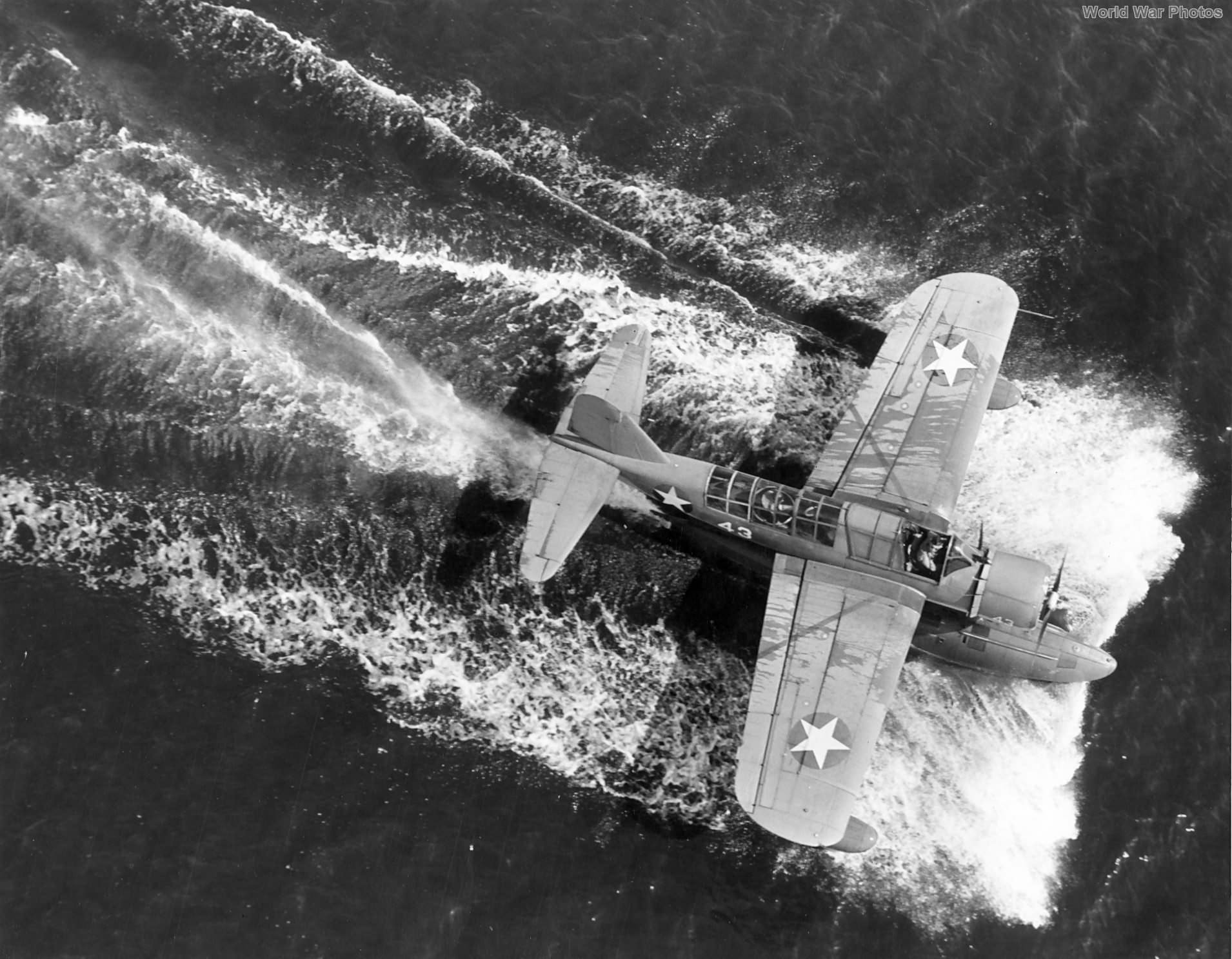 OS2U makes a water landing at NAS Jacksonville in 1943