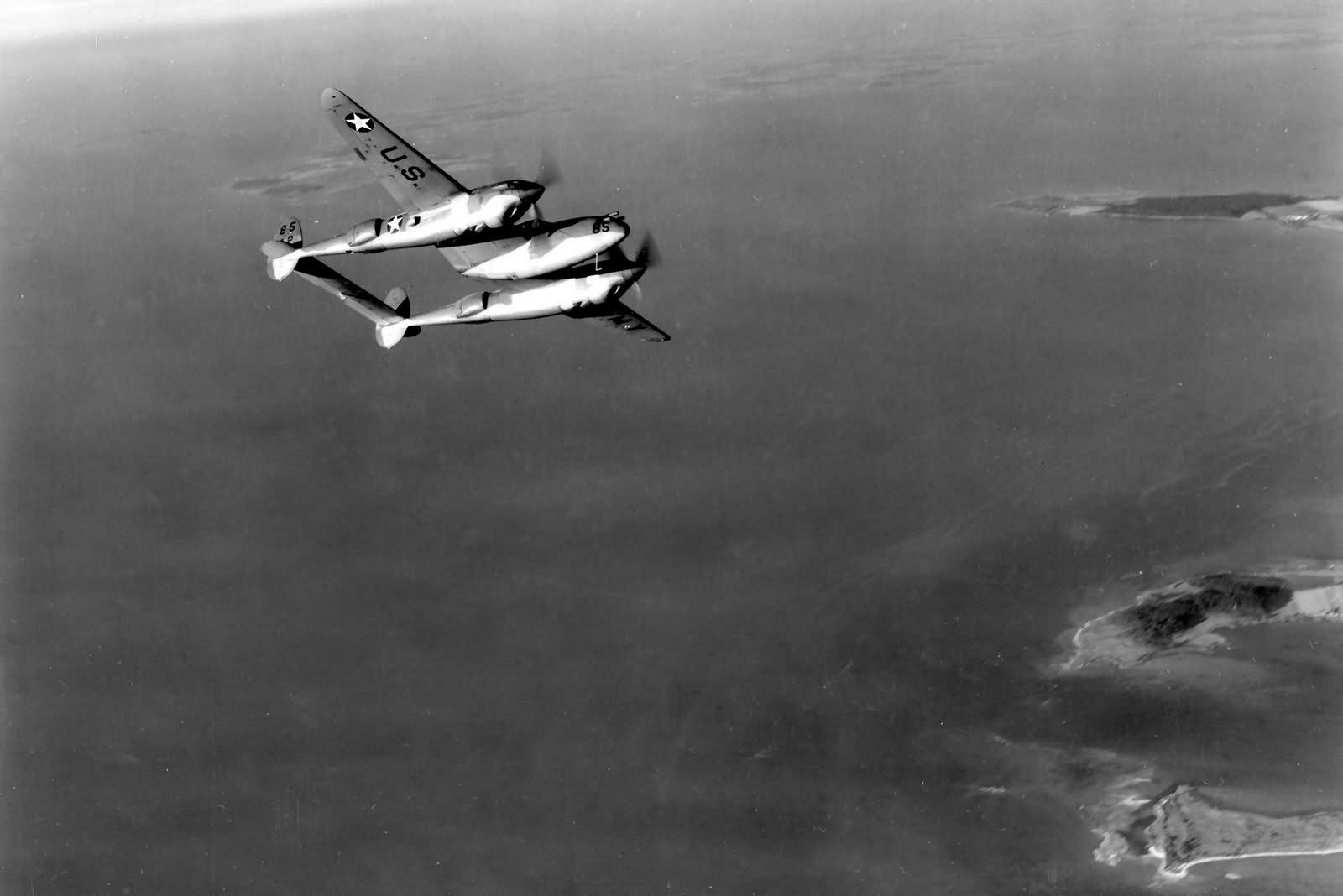 Early P-38 Lightning in flight