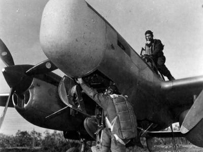 H2X Mickey Operator Of P-38 Droop Snoot