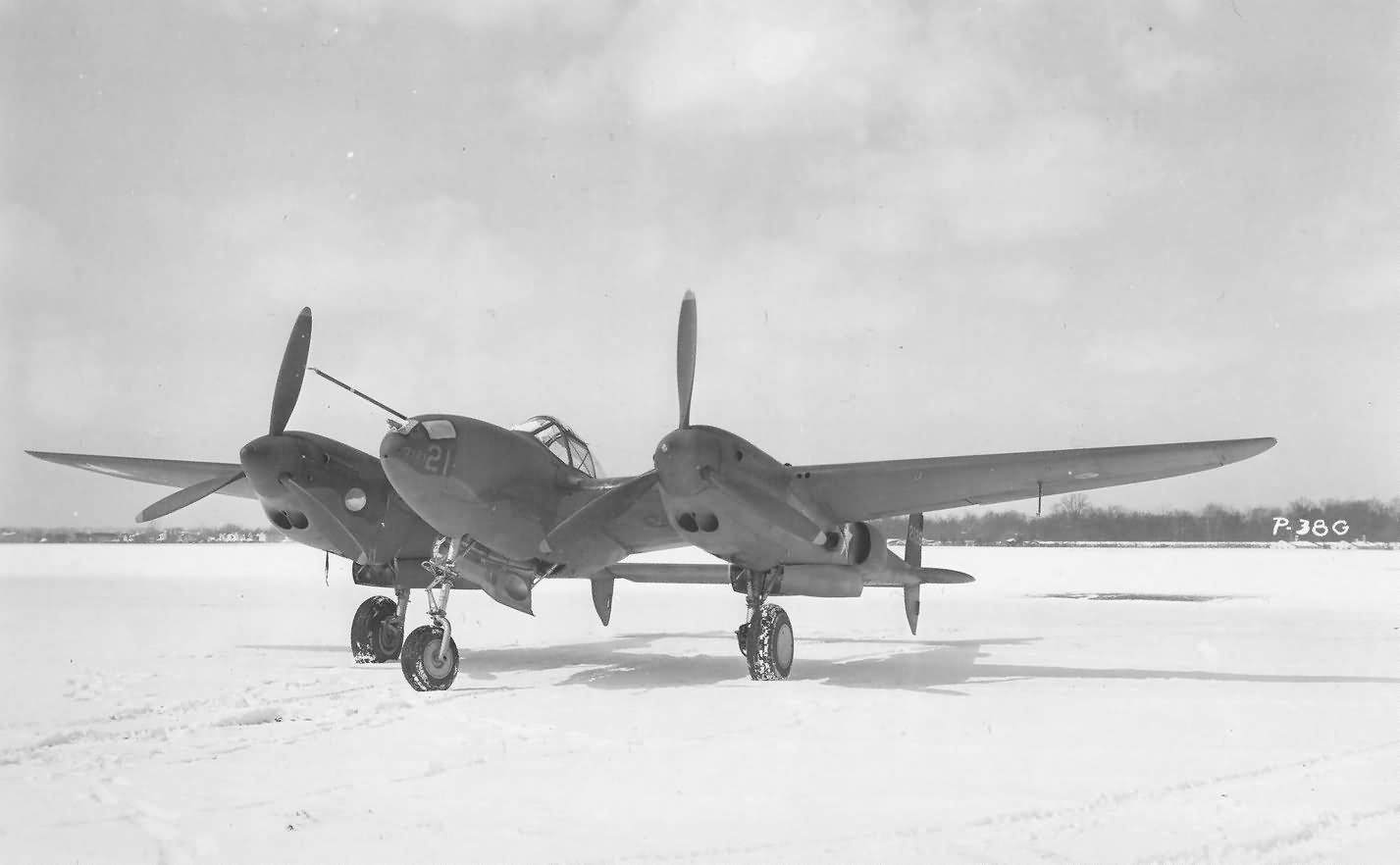 Lockheed P-38G 21 | World War Photos