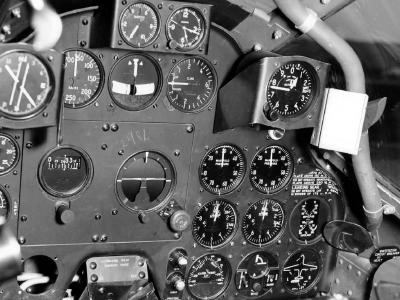 Lockheed P-38 Lightning cockpit 2
