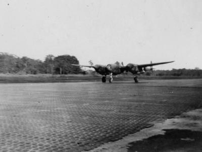 Lockheed P-38 Lightning takes off PTO