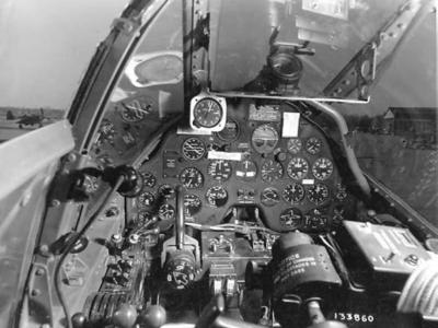 Lockheed P-38 lightning cockpit