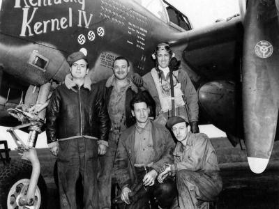 Maj Anderson of the 79th FS 20th FG with his ground crew P-38J 43-28718 code MC-A