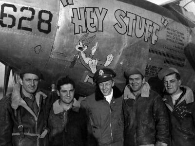 P-38J Lightning 44-23628 „Hey Stuff” code 4N-L, pilot 1Lt Estabrook of the 394th Fighter Squadron 367th Fighter Group