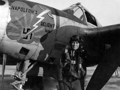 P-38J Lightning code H5-F, pilot 1Lt Pius Kunz from 392nd FS 367th Fighter Group nose art „Napoleons Delight Nin”