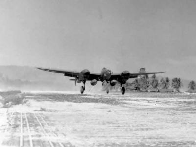 P-38 LIGHTING LANDING GUADALCANAL