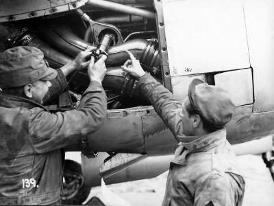 P-38 Lightning Maintenance Burtonwood England engine