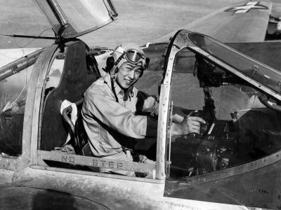 P-38 Lightning, pilot 1Lt Stanley Lau of the 27th FS 1st Fighter Group