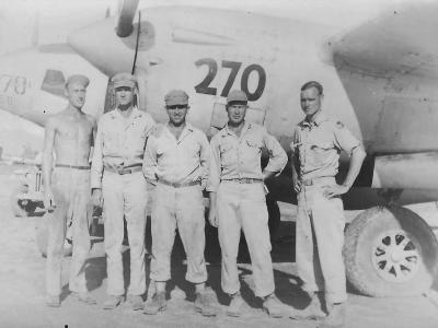 photo reconnaissance version of Lockheed P-38, #270 and USAAF ground crew