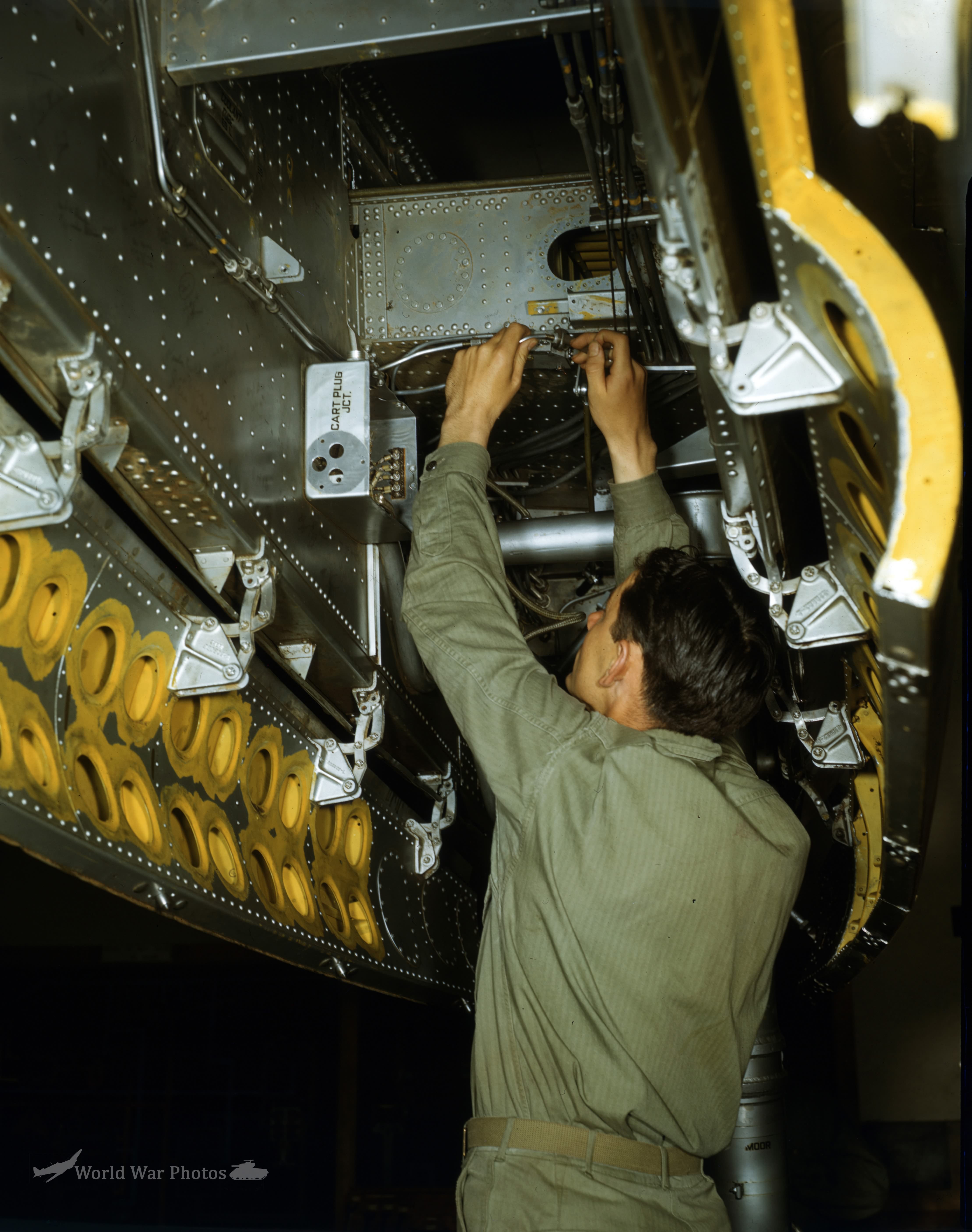 P-38 Students at Work on Hydraulic System