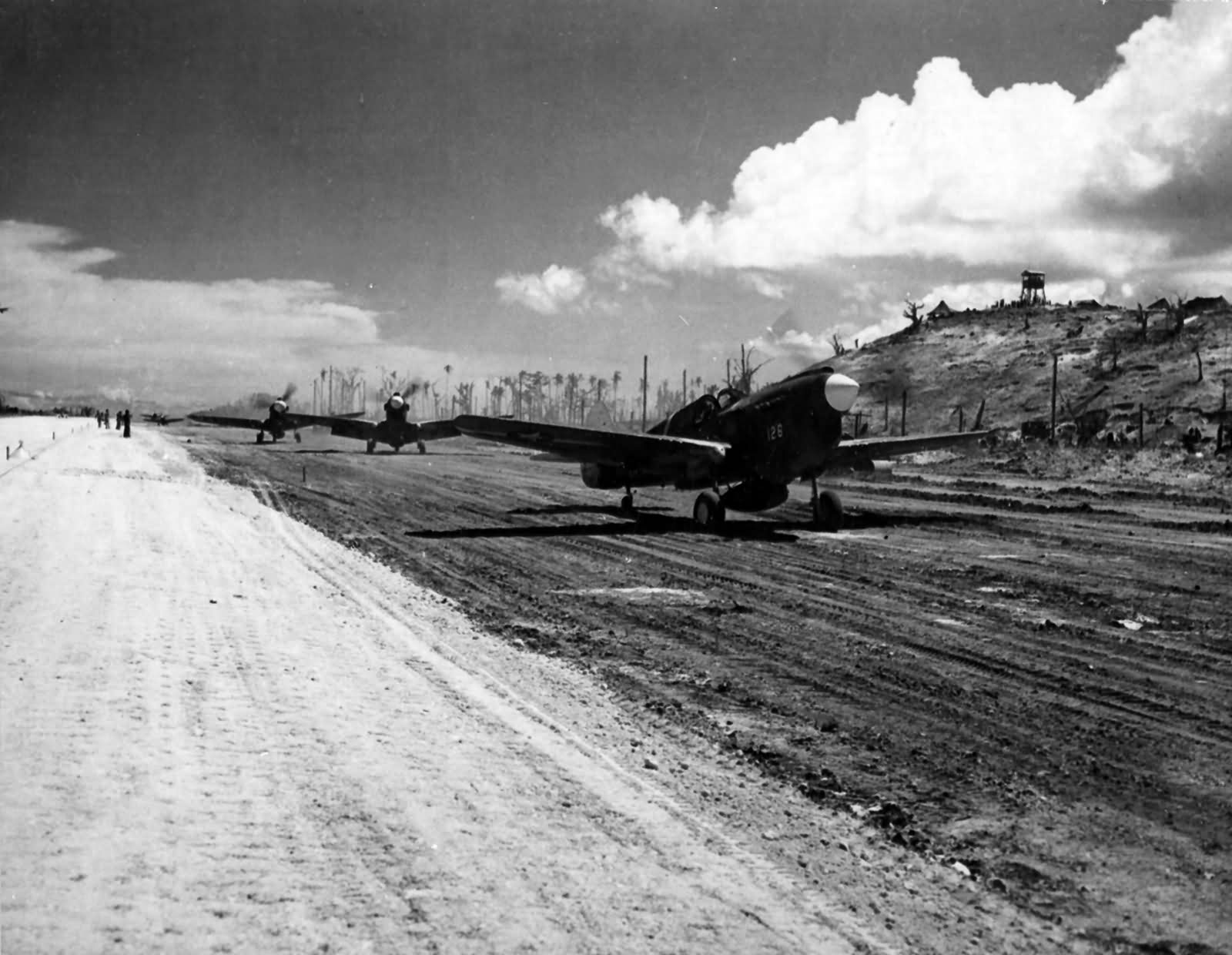 P-40 of the 44th FS „Vampires” 18th Fighter Group Munda airstrip August 1943