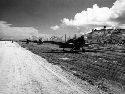 P-40 of the 44th FS „Vampires” 18th Fighter Group Munda airstrip August 1943