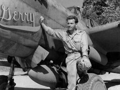 Robert McHale and P-40 of the 49th Fighter Group 8th FS New Guinea 1943