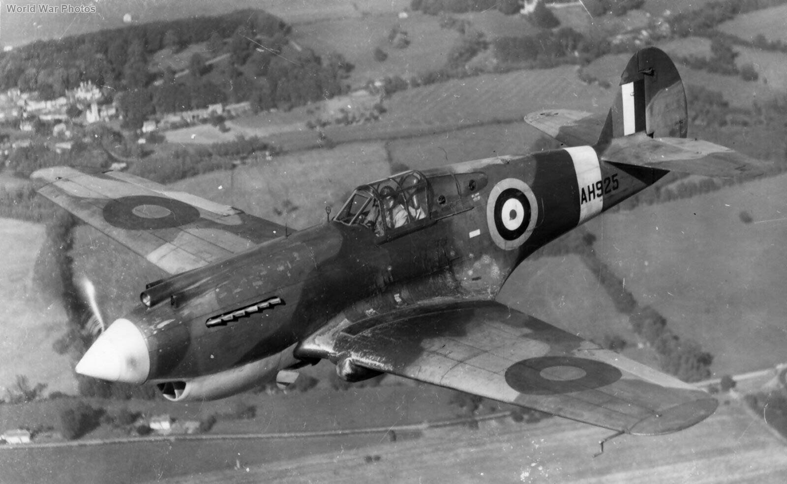 Curtiss Tomahawk Mk IIA AH925 in flight, England World War Photos