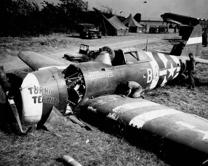Republic P-47 Thunderbolt of the 9th AF 2