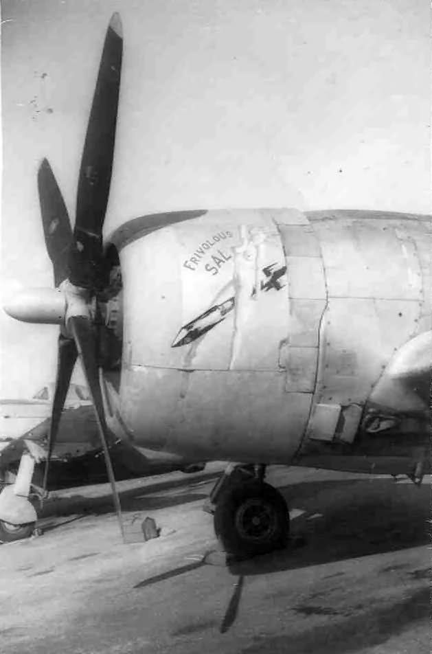 P-47 Thunderbolt Fighter „Frivolous Sal” nose art