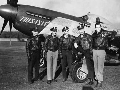 352nd Fighter Group P-51D „This Is It” 44-14911 PZ-M In England 1944