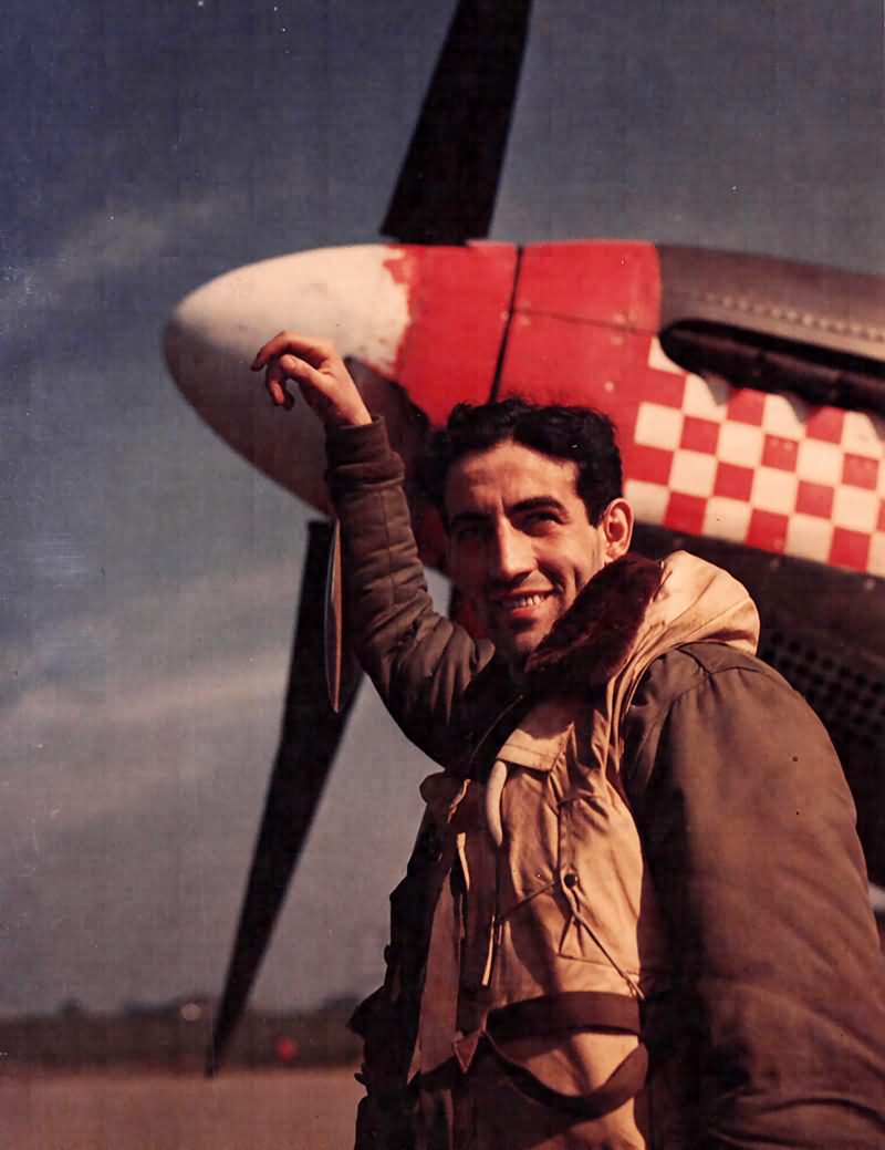Capt Donald Gentile of the 336th FS 4th FG With His P-51B 43-6913 „Shangri La”