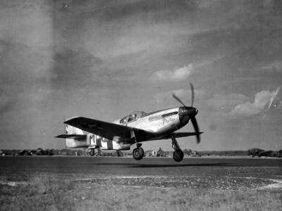 F-6C Mustang 42-103211 Code 5M-M of the 15th TRS 10th PRG