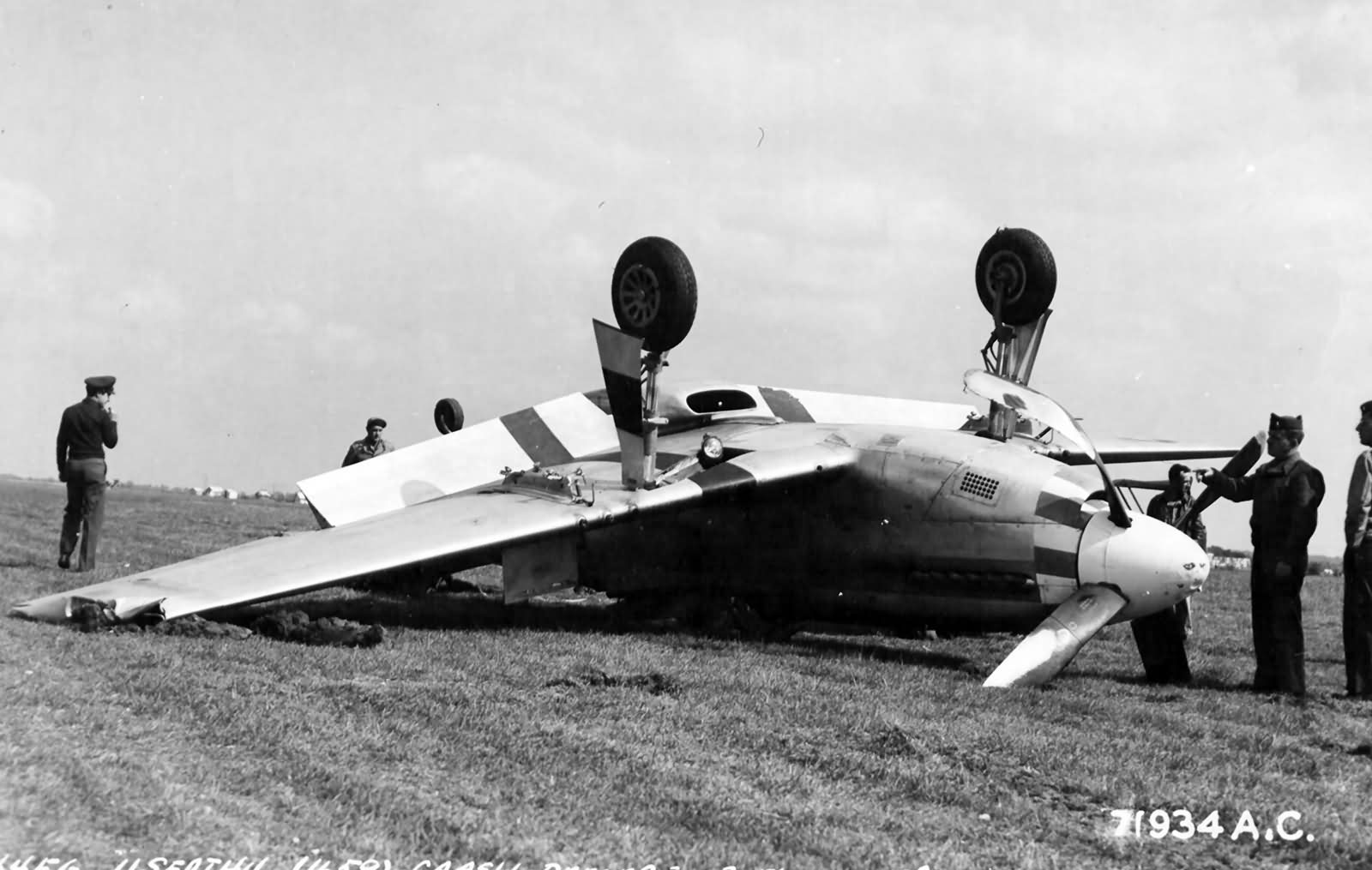P-51D 44-14381 of the 385th FS 364th FG Coded 5E-J