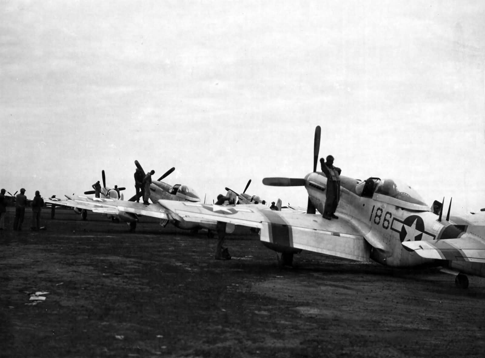 P-51D Mustang 44-63375 186 of the 47th FS 15th Fighter Group Iwo Jima 1945