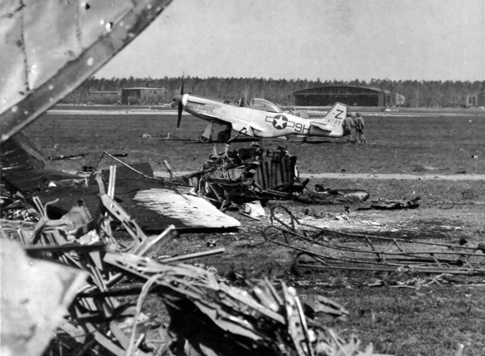P-51D Mustang 44-72239 code 9H-Z of the 1st Scouting Force „Zoom Zoozie”, pilot Capt John Simpson
