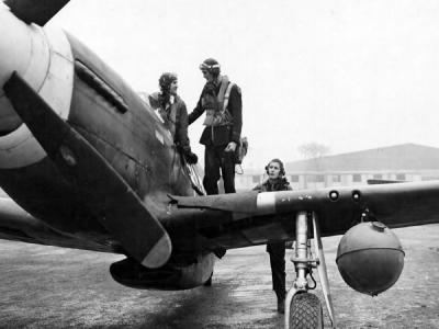 Pilot Lt William Pitcher of the 355th FS 354th FG
