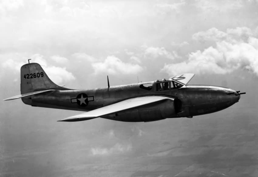 P-59A Airacomet 44-26609 in flight
