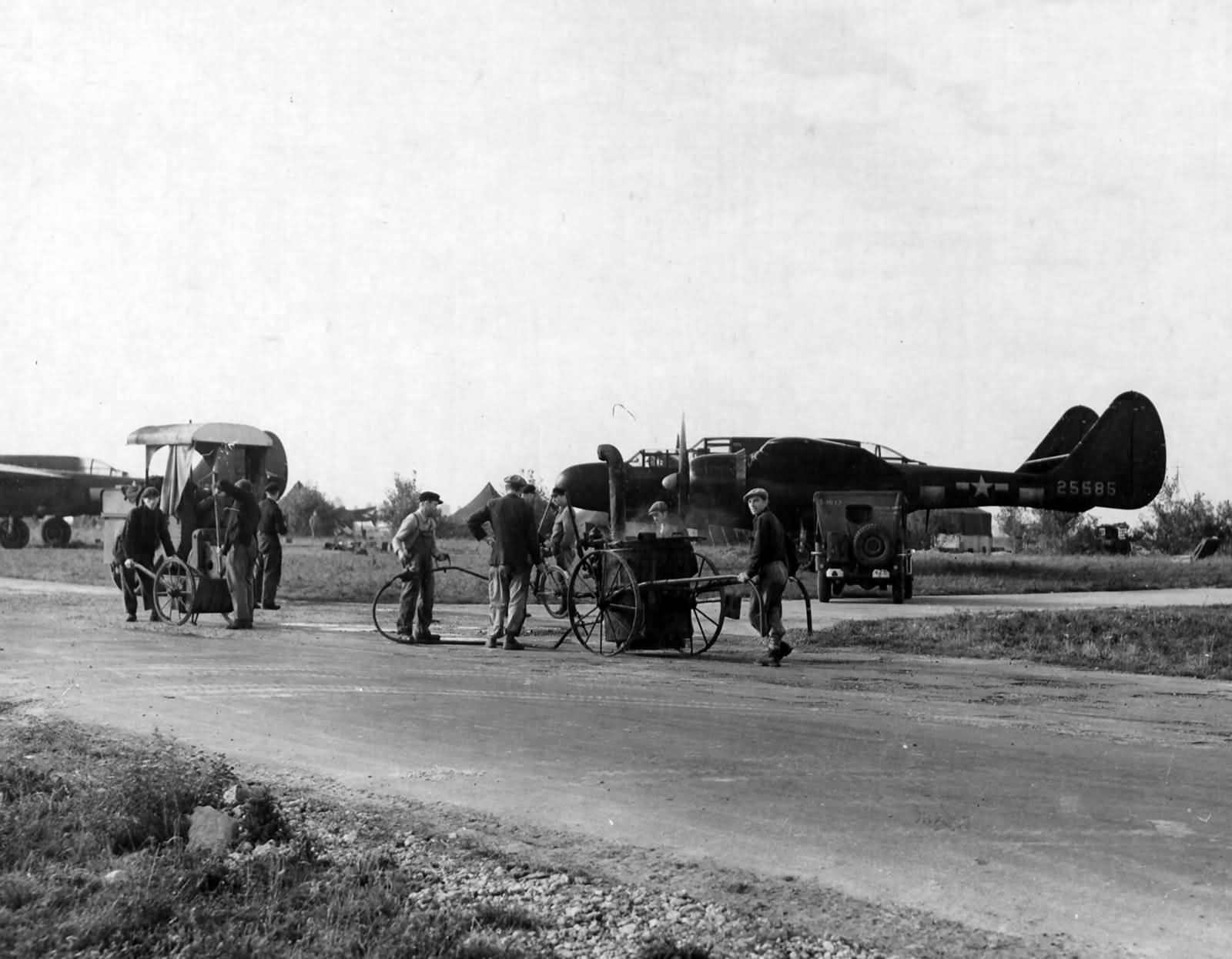 P-61A 42-5585 of the 425th Night Fighter Squadron Coulommier France 27 September 1944