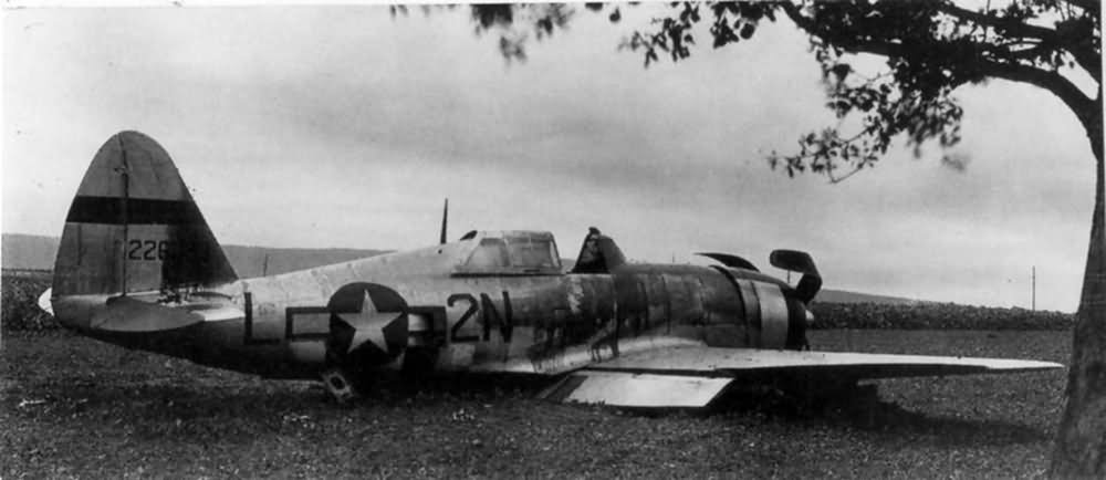 Crashed P-47 Thunderbolt 2N-L of the 50th Fighter Group
