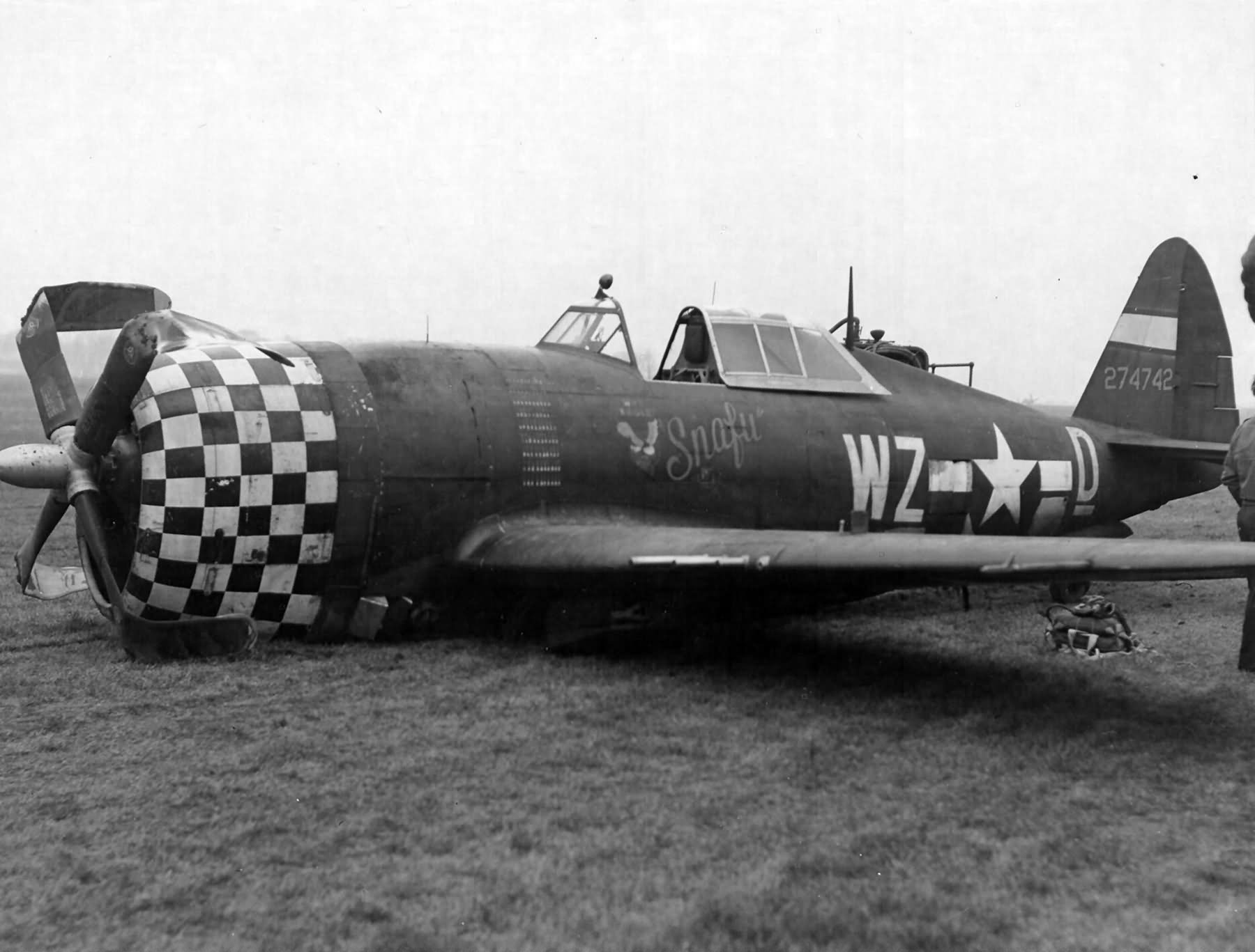 P-47D Thunderbolt 42-74742 WZ-D „Snafu” of the 83rd FS, 78th Fighter Group