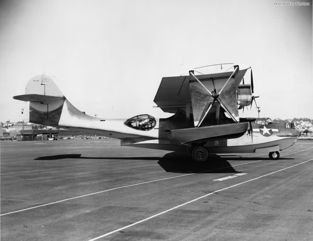 PBY-5A 46572 late production December 1943