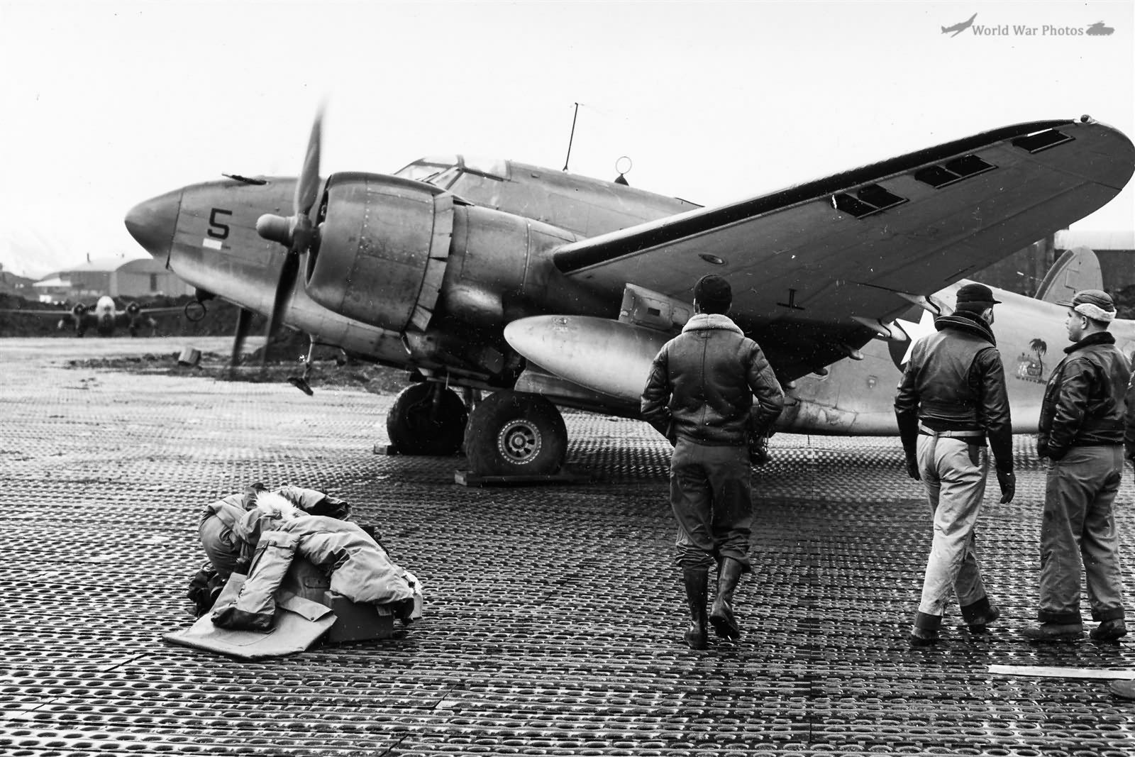 VPB-135 Crew with PV-1