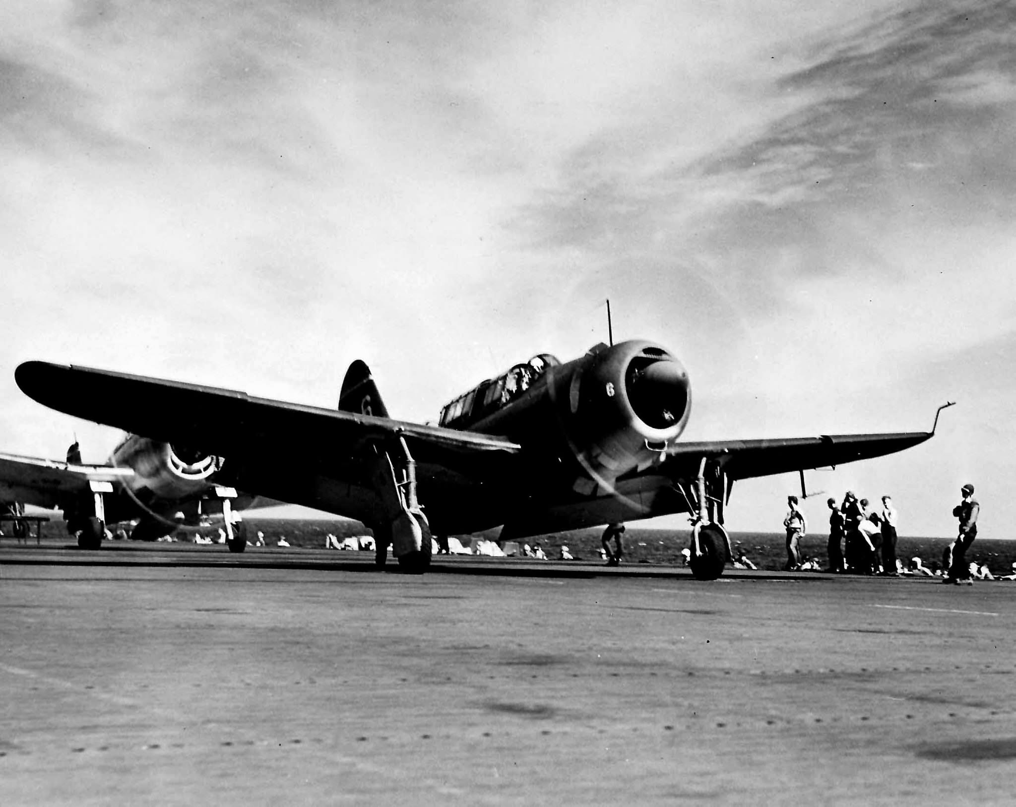Curtiss SB2C-1C Helldiver ‚6’ of VB-15 ready for launch from carrier USS Essex – 10 May 1944