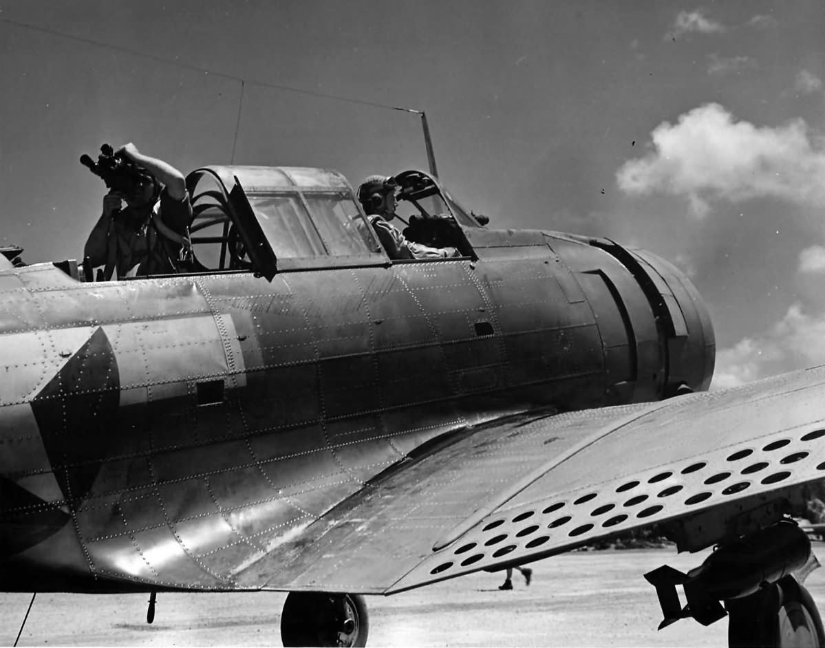 SBD Dauntless 1943