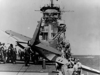 TBD Devastator – landing accident on USS Yorktown CV-5