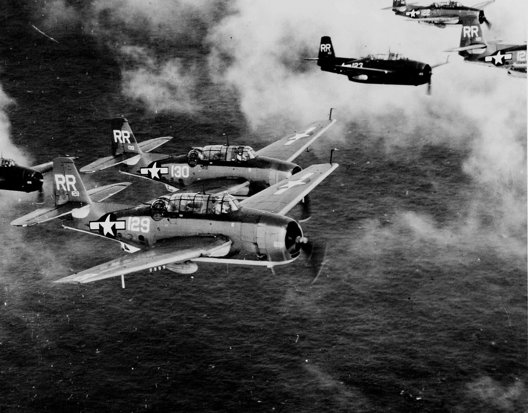 TBM Avengers of VT-88 USS Yorktown CV-10 in flight over the Pacific on August 22, 1945