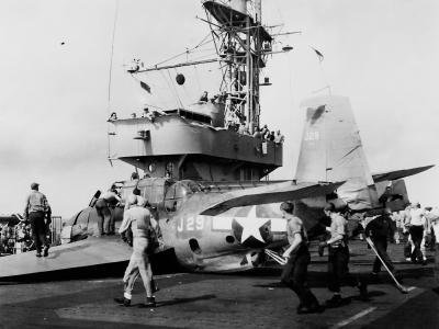 Crash of TBM-1 J29 of VC-66 aboard USS Altamaha 11 April 1944