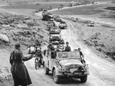 German M3 halftracks of DAK
