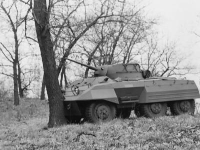 M8 light armored car Side View