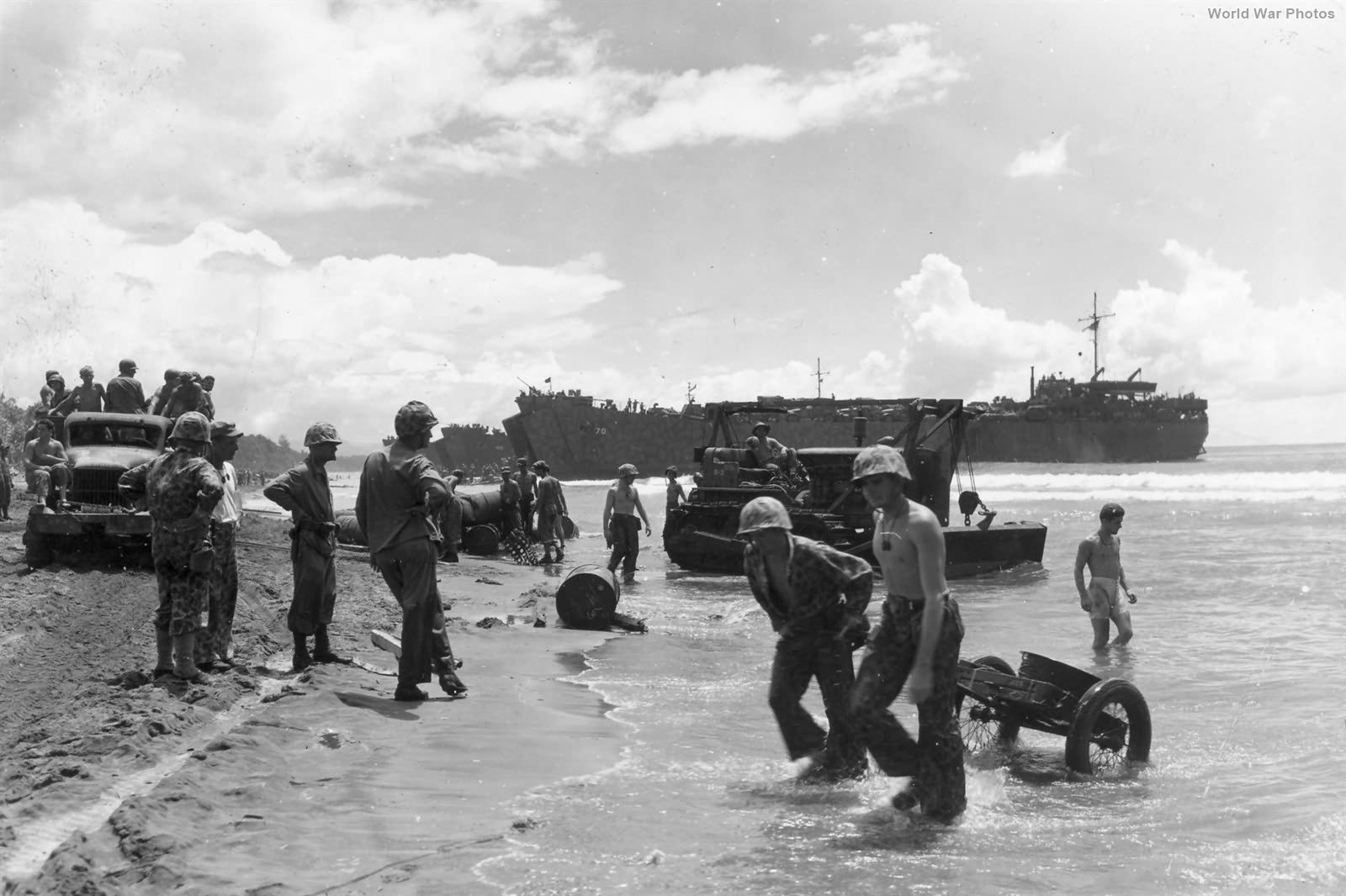 1st Marine Division Men and trucks November 1943